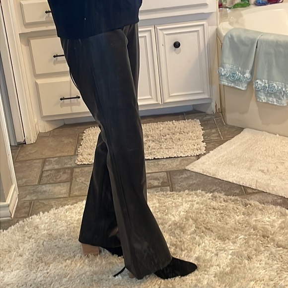 LEATHER-Vintage 100% leather pants. - Picture 2 of 5